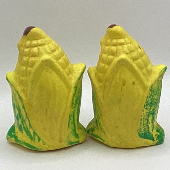 Salt & Pepper Chalk Ware Shakers Vintage Anthropomorphic Corn  3" - Picture 3 of 5